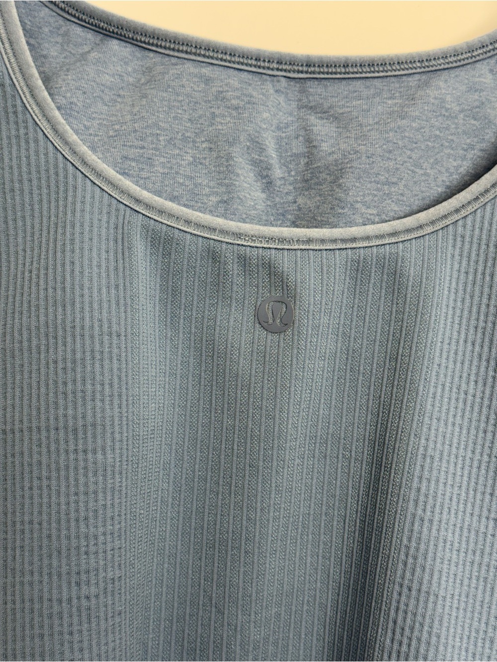 174: Lululemon Ebb to Street Scoop-Neck Cropped Tank Top B/C Cup Blue Willow 12 - Picture 3 of 4